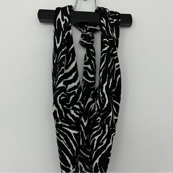 Tie Neck Zebra Print Halter Top - Picture 9 of 10